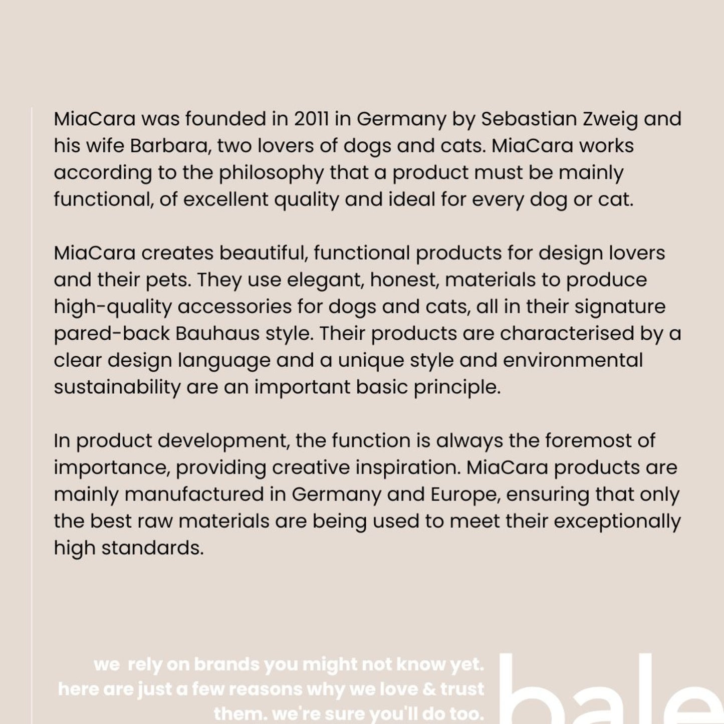 MiaCara • Mano Dog Towel with pockets